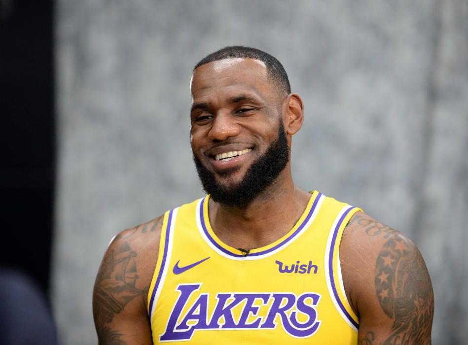 LeBron James habla por primera vez con los Lakers