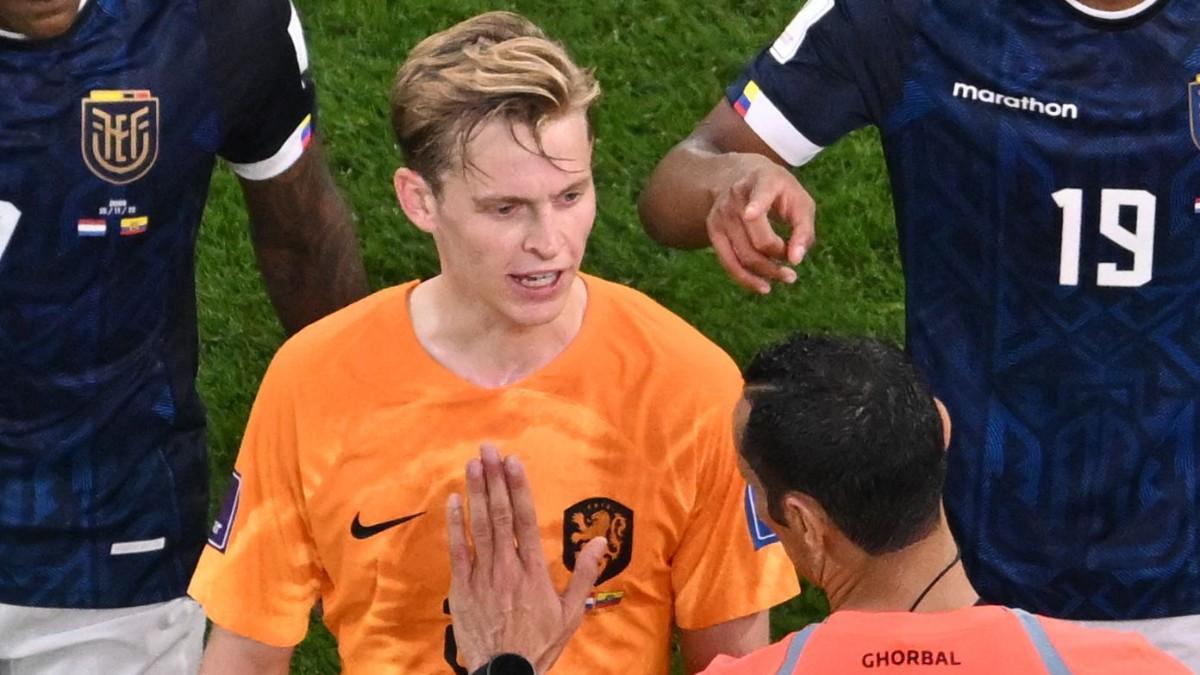 De Jong, durante el partido contra Ecuador