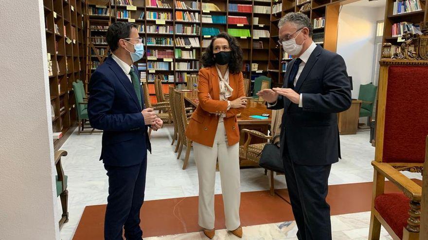 Quintana y Gallardo, reunidos con María Félix Tena, presidenta del Tribunal Superior de Justicia de Extremadura.