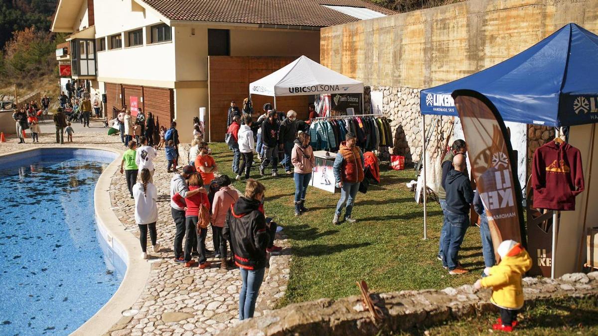 La Fira de la Neu s&#039;ha celebrat aquest matí al recinte de la piscina municipal de la Coma i la Pedra