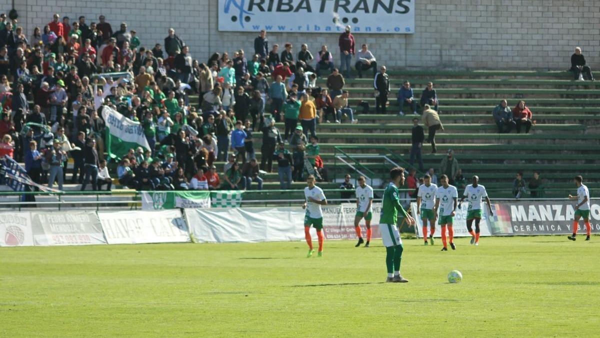 El Villanovense chafa al Cacereño