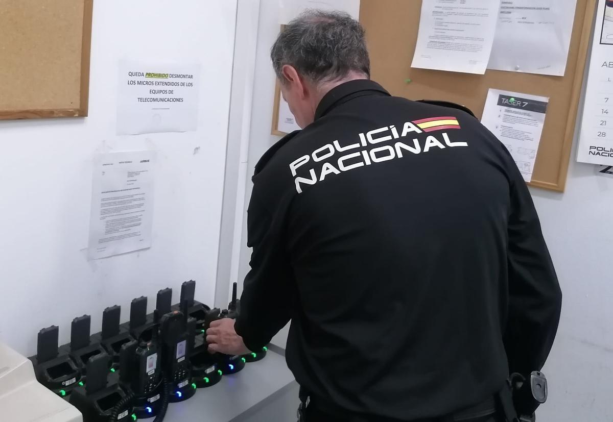 Equipos autónomos de comunicaciones de la Policía Nacional