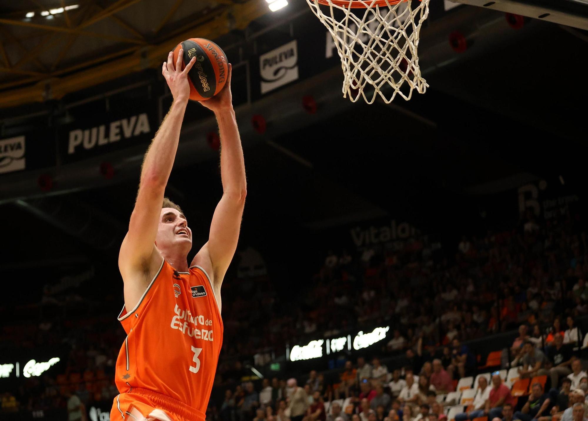 Las imágenes del Valencia Basket vs Monbus Obradoiro