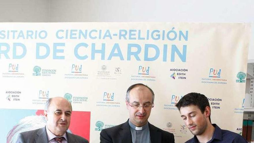 El físico Carlos Pajares abre el Foro universitario de fe y ciencia &quot;Teilhard de Chardin&quot;