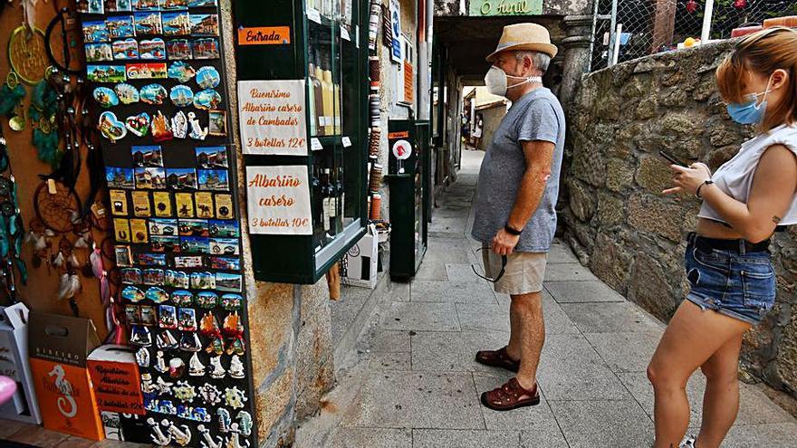 Turistas en Combarro.   | // GUSTAVO SANTOS