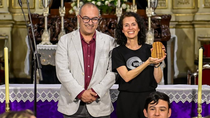 La Iglesia de Guía inaugura el Encuentro de Guitarra Clásica con un emotivo tributo a Lorca y Jacqueline García