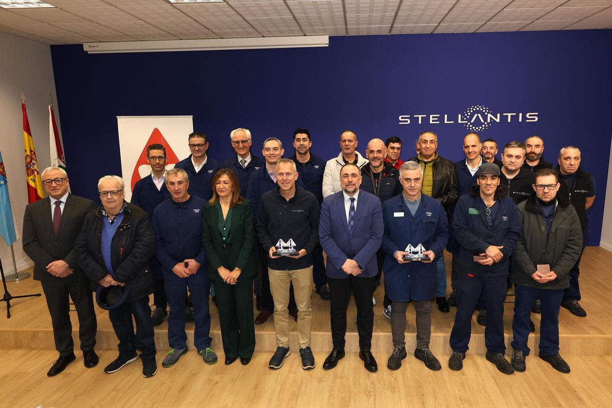 Acto celebrado ayer en la planta de Balaídos con motivo de la campaña de donación de sangre de Stellantis Vigo.