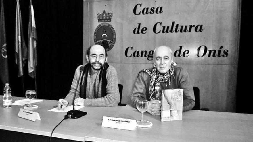 Presentación de «El paséu» de Miguel Rojo en la Casa de Cultura canguesa
