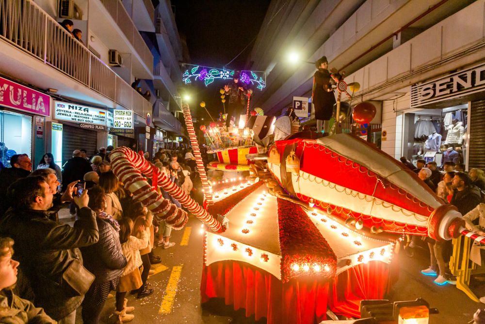 Así fue la cabalgata de Reyes en Benidorm