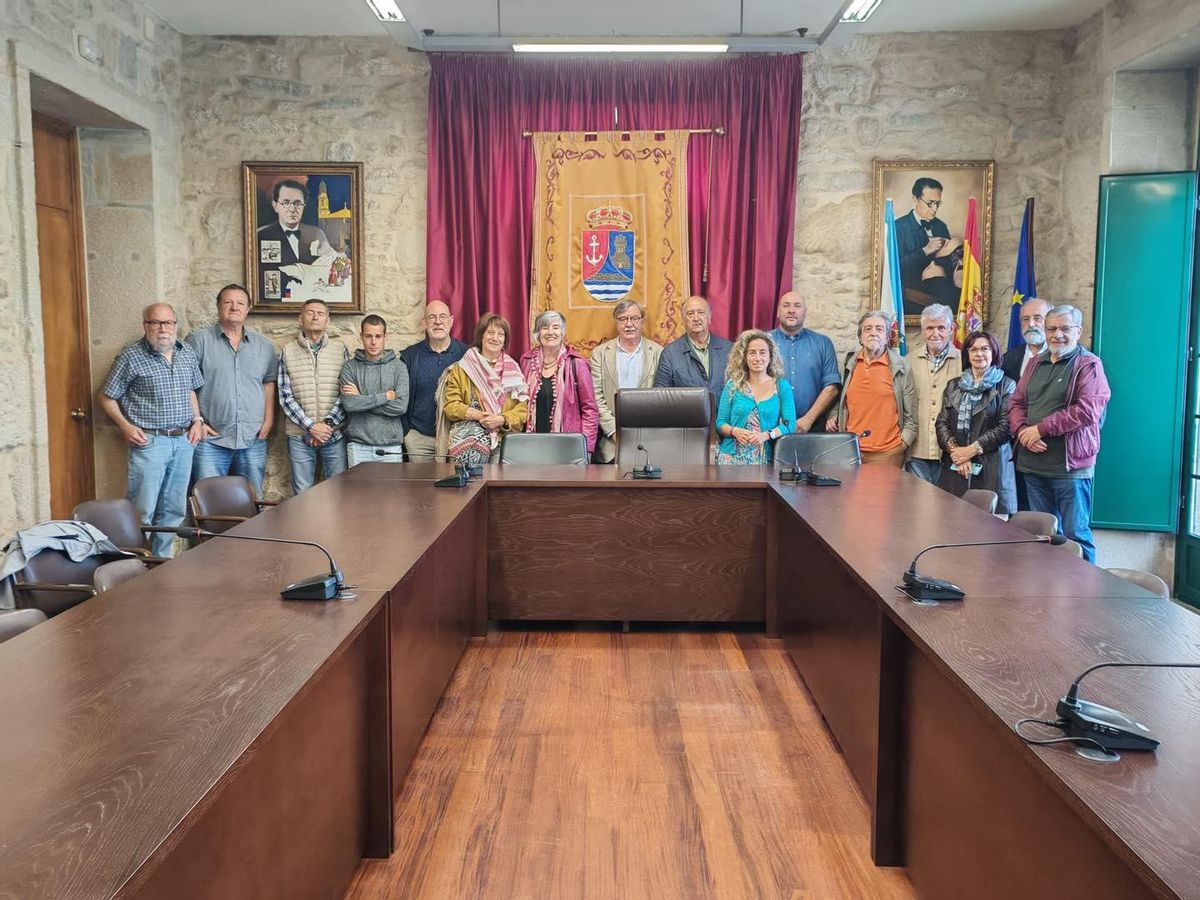 Recepción oficial no concello de Rianxo aos membros dos ateneos galegos