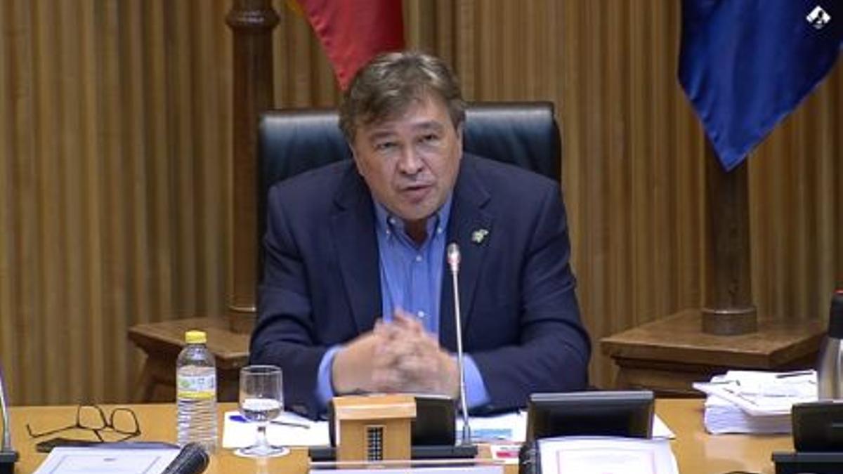 El diputado de Teruel Existe, Tomás Guitarte, en la presentación de este martes.