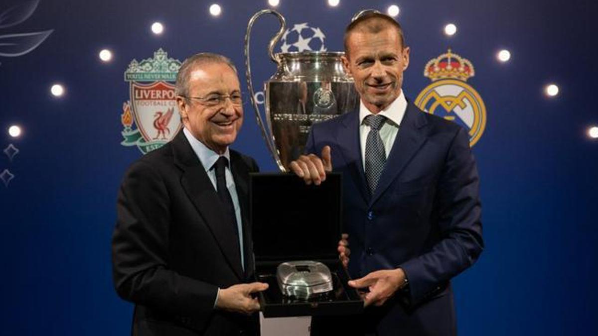 Florentino Pérez, presidente del Real Madrid, junto a Aleksander Ceferin, presidente de la UEFA