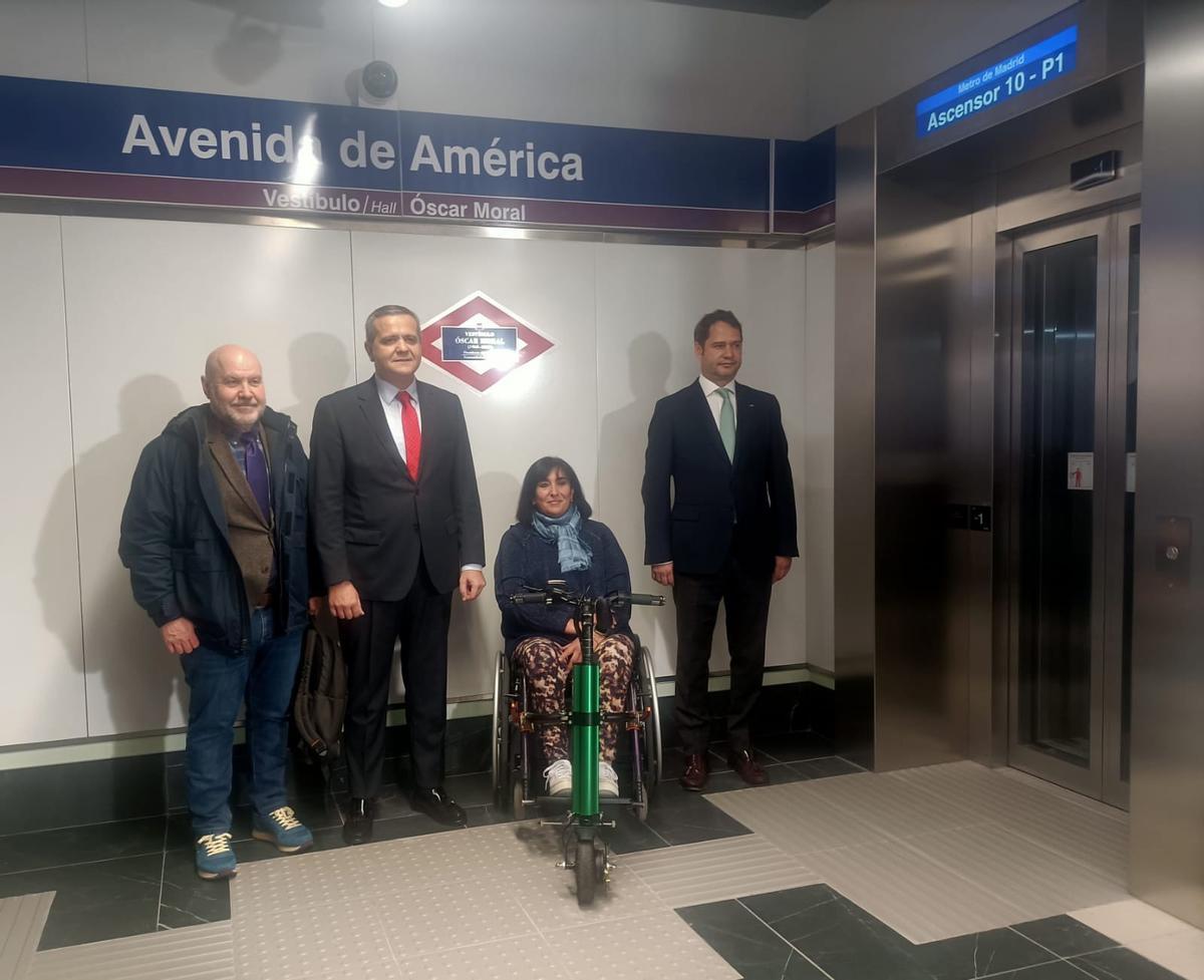 El consejero de Transportes, Jorge Rodrigo, en la reinauguración de la estación de Metro de Avenida de América.