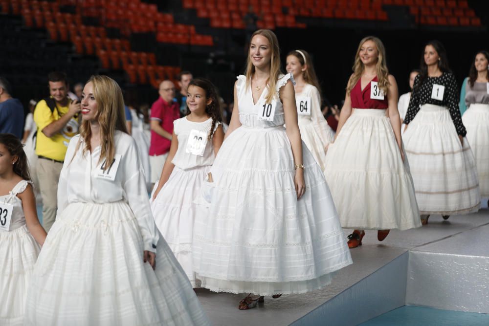 Ensayo de las candidatas a fallera mayor 2019 en la Fonteta