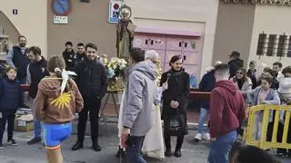 Sagunt vibra con un Sant Antoni colorido y lleno de tradición