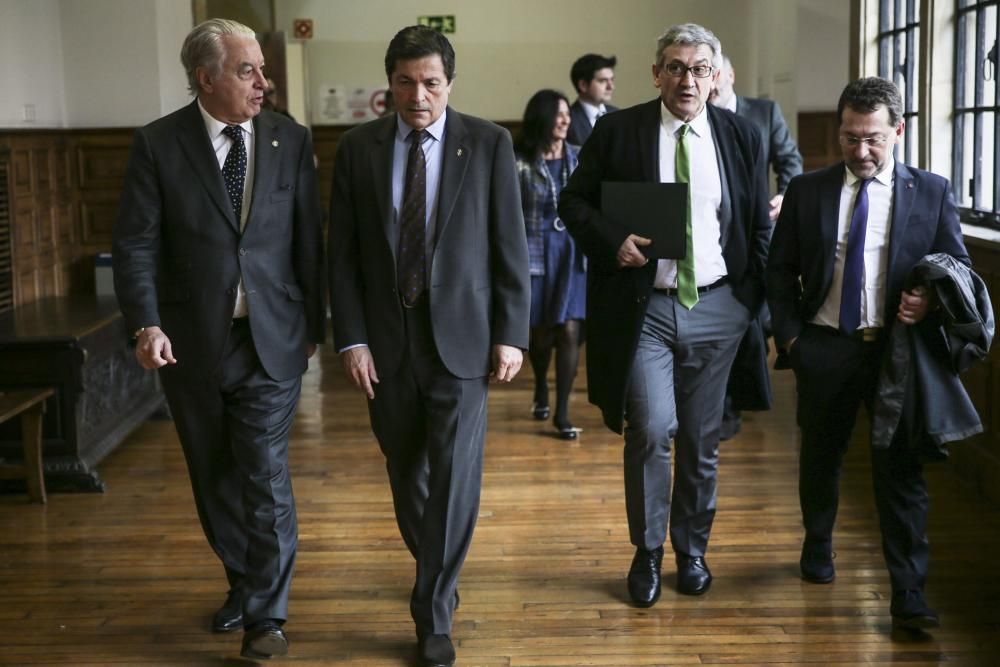 El presidente del Principado interviene en el acto de apertura de las Jornadas de Consejos Sociales de universidades