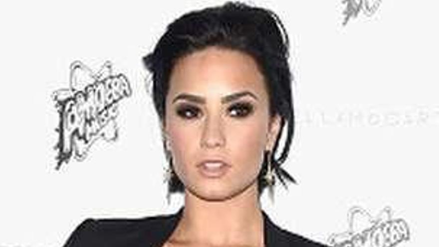 La cantante Demi Lovato cumple 26 años en uno de sus peores momentos