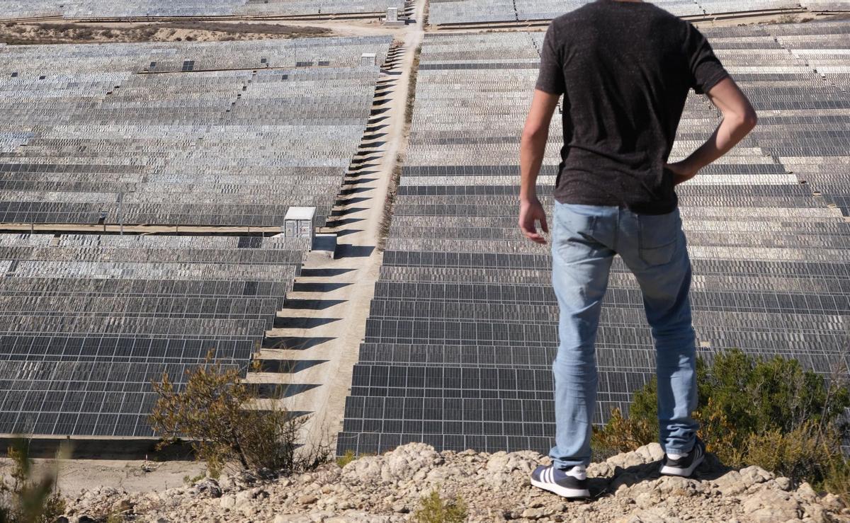 El Gobierno da vía libre a otra megaplanta solar: 88.300 paneles en 3 zonas de l’Alcora