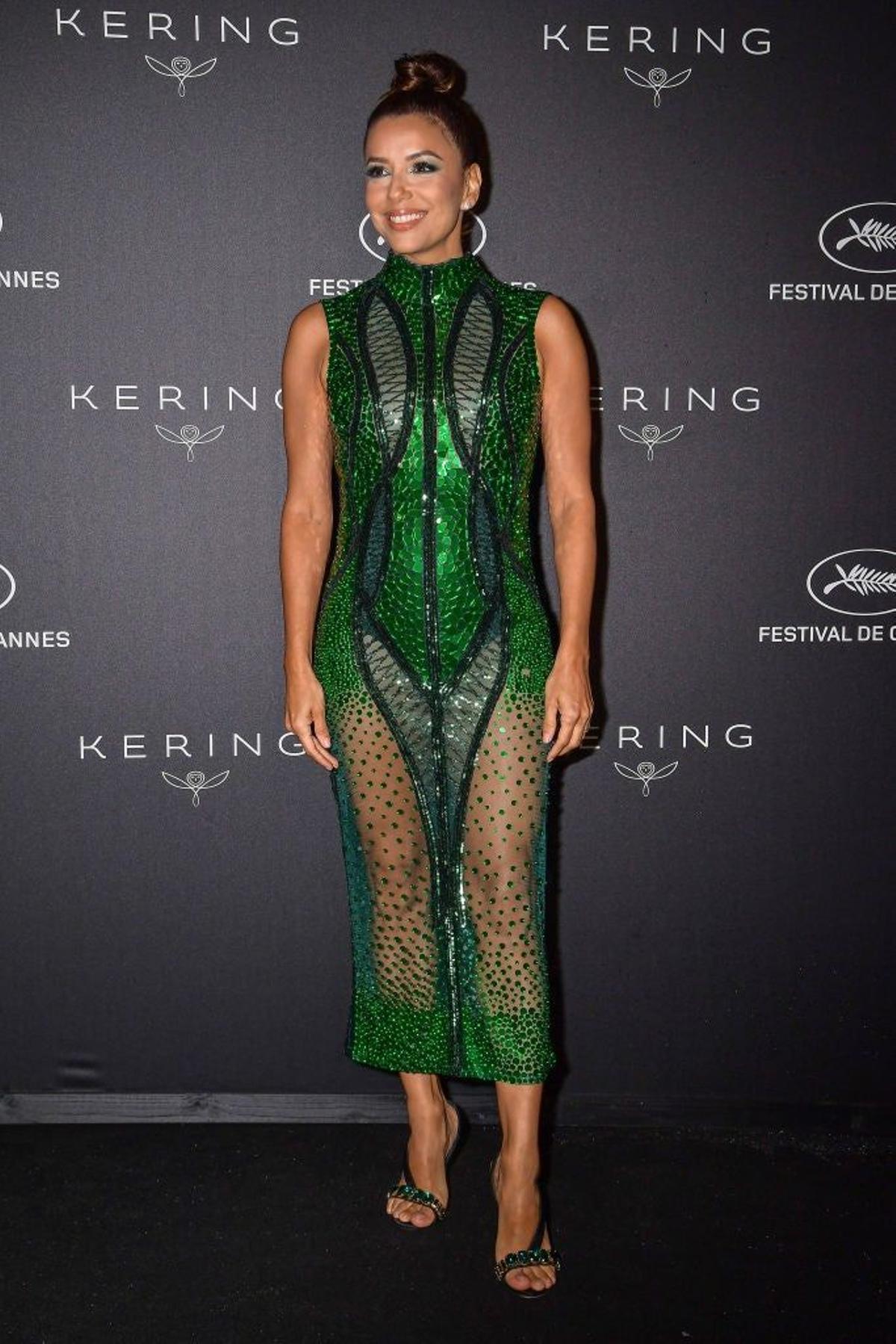 Eva Longoria vestida de Atelier Zuhra en Cannes