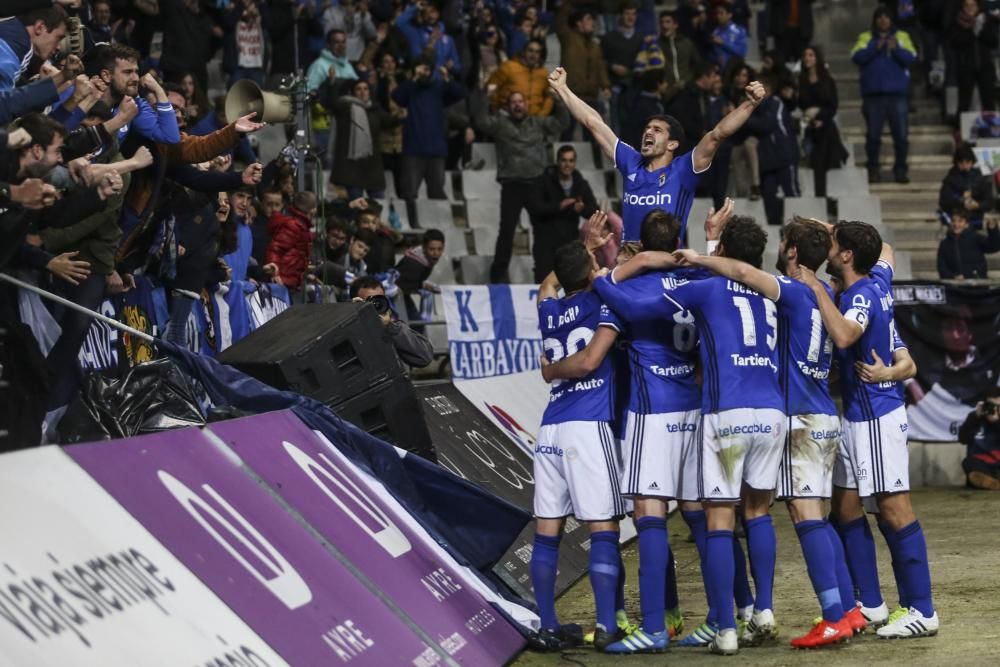 El partido entre el Real Oviedo y el Levante, en imágenes