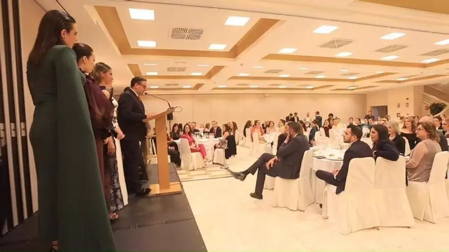 Toledo acoge una cena de gala sin alcaldes en las convivencias de las candidatas a Bellea del Foc