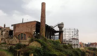 Cultura aboga por restaurar la marquesina de la Fábrica de Gas