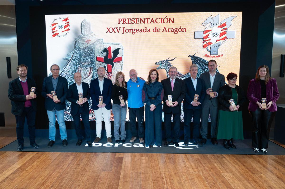La entrega de premios a jorgeadores, patrocinadores, instituciones y medios de comunicación se ha celebrado este miércoles con la presencia de la alcaldesa de Zaragoza, Natalia Chueca.