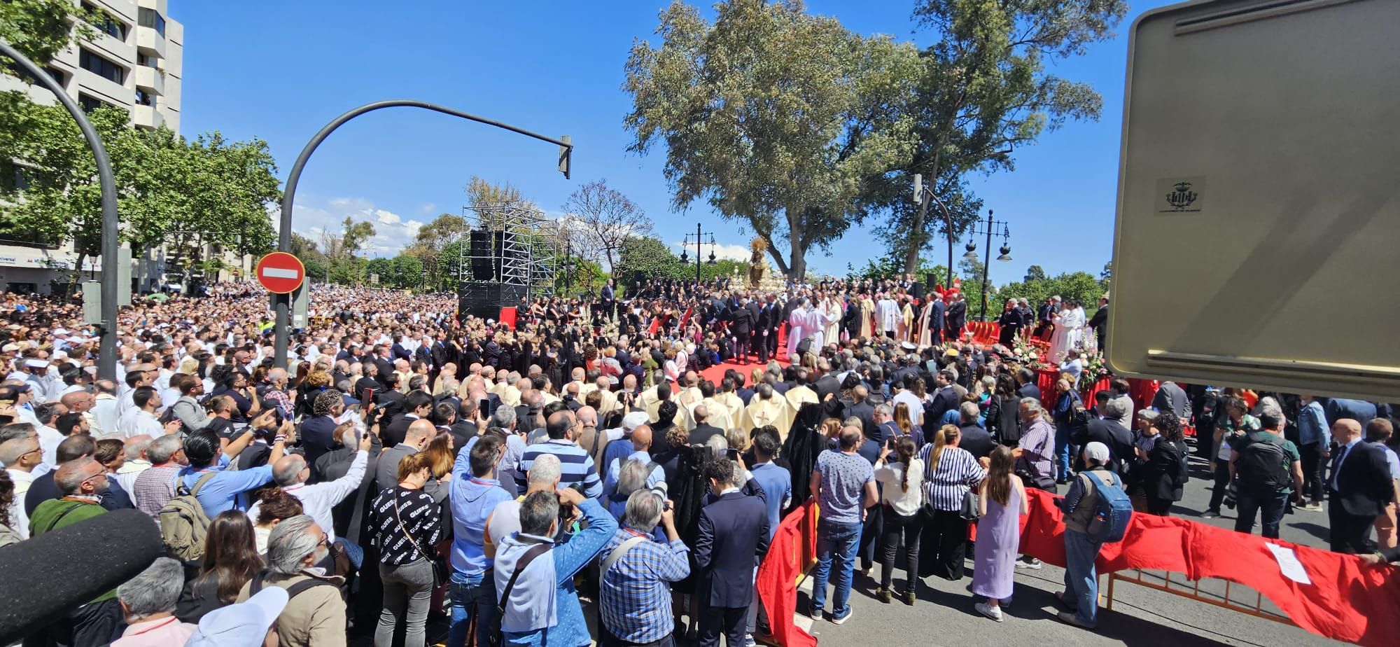 València conmemora el Centenario de la Coronación de la Virgen de los Desamparados