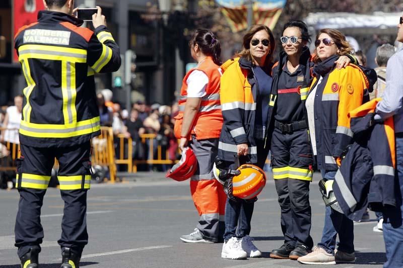 Búscate en la mascletà del 14 de marzo