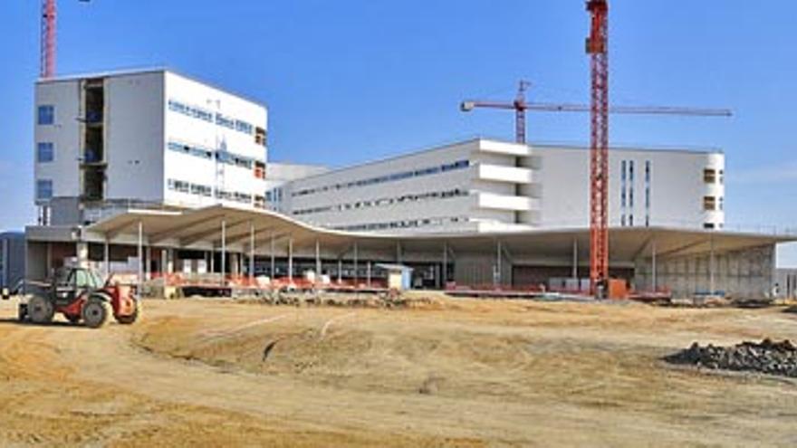 La primera fase del nuevo hospital de Cáceres no estará lista hasta finales del 2012