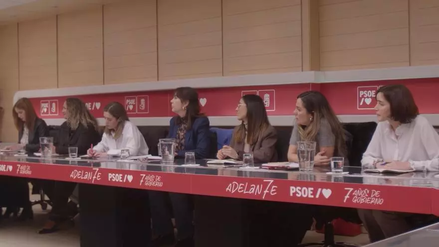 Denuncias de acoso golpean al PSOE provocando dimisiones e investigaciones internas