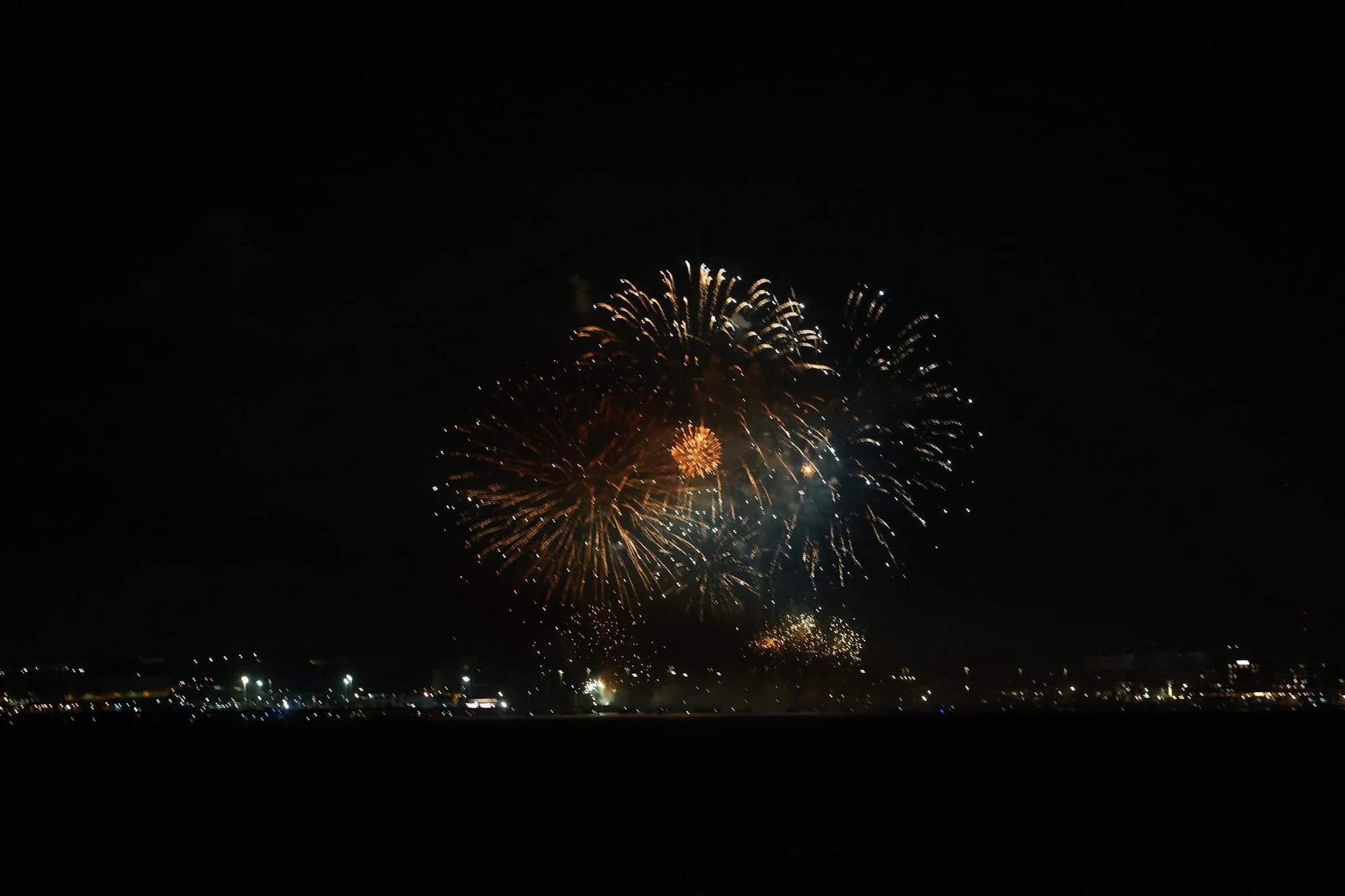Así ha sido la última sesión de fuegos artificiales de las Hogueras de Alicante