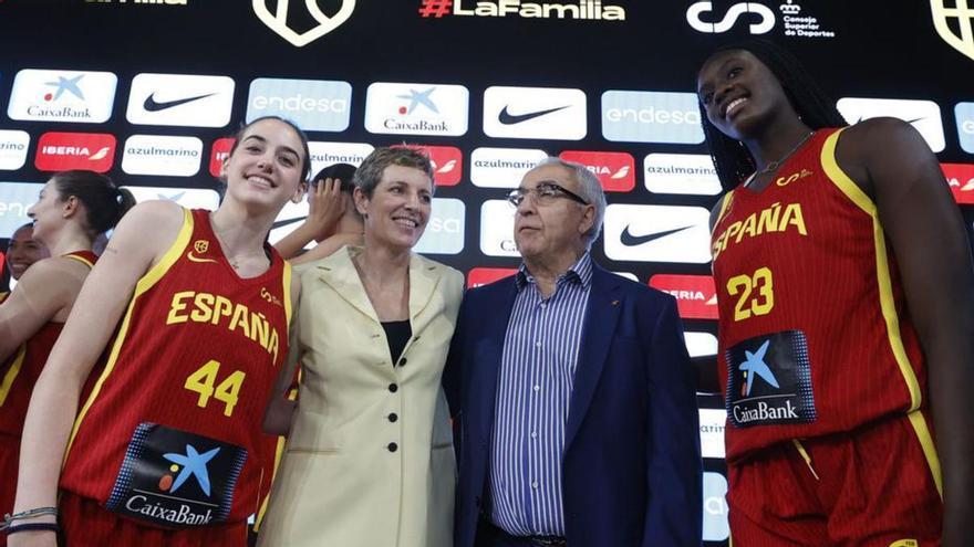 Iyana Martín se concentra como invitada con la selección española que irá a los Juegos |