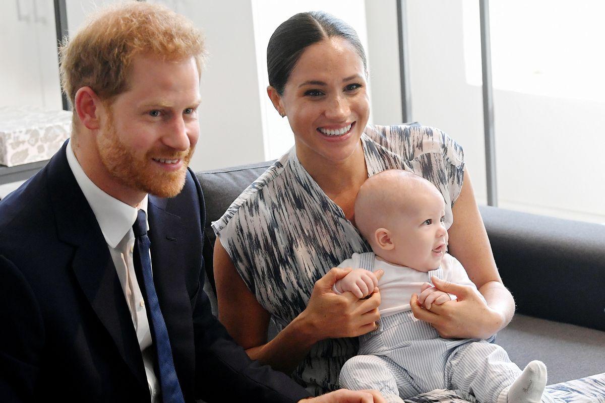 El principe Harry y Meghan Markle con su hijo Archie