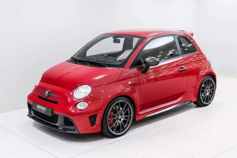 Abarth 695 Tributo Ferrari.jpg