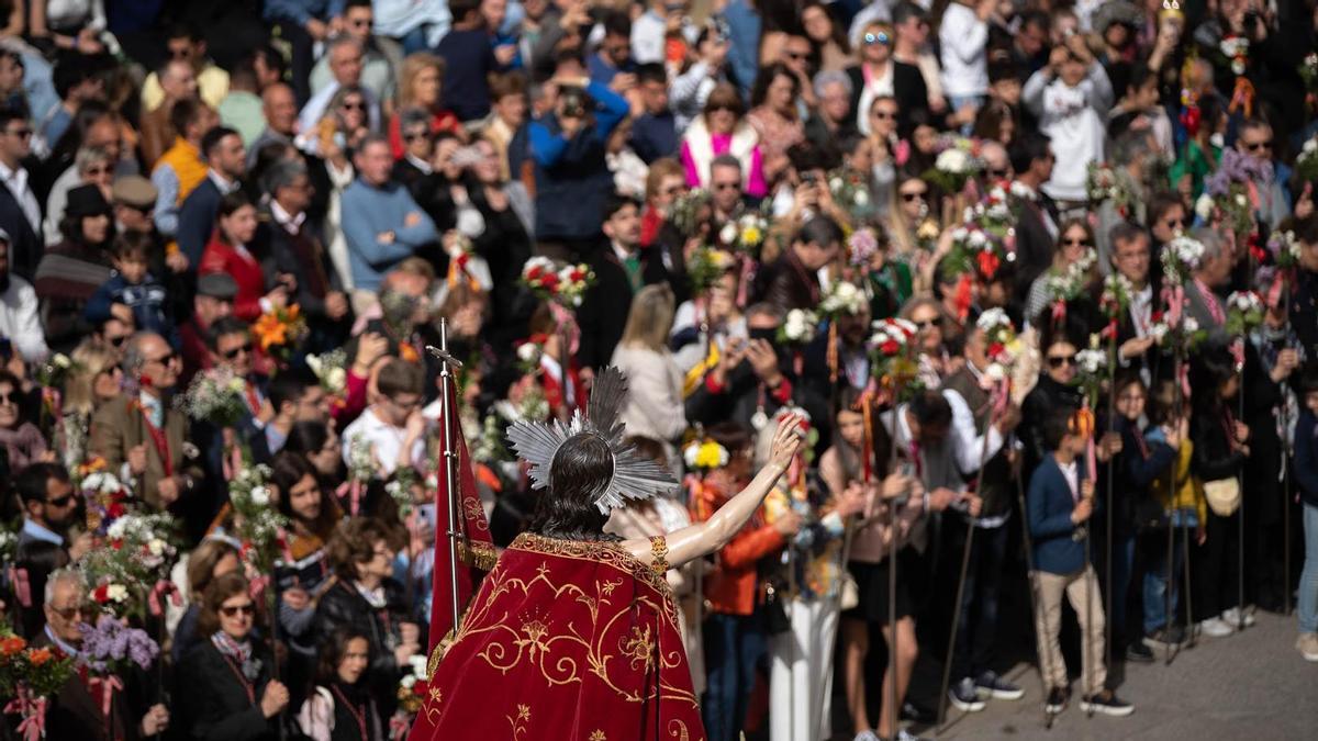 GALERÍA | Así ha sido el encuentro de Jesús Resucitado y su madre en la Plaza Mayor