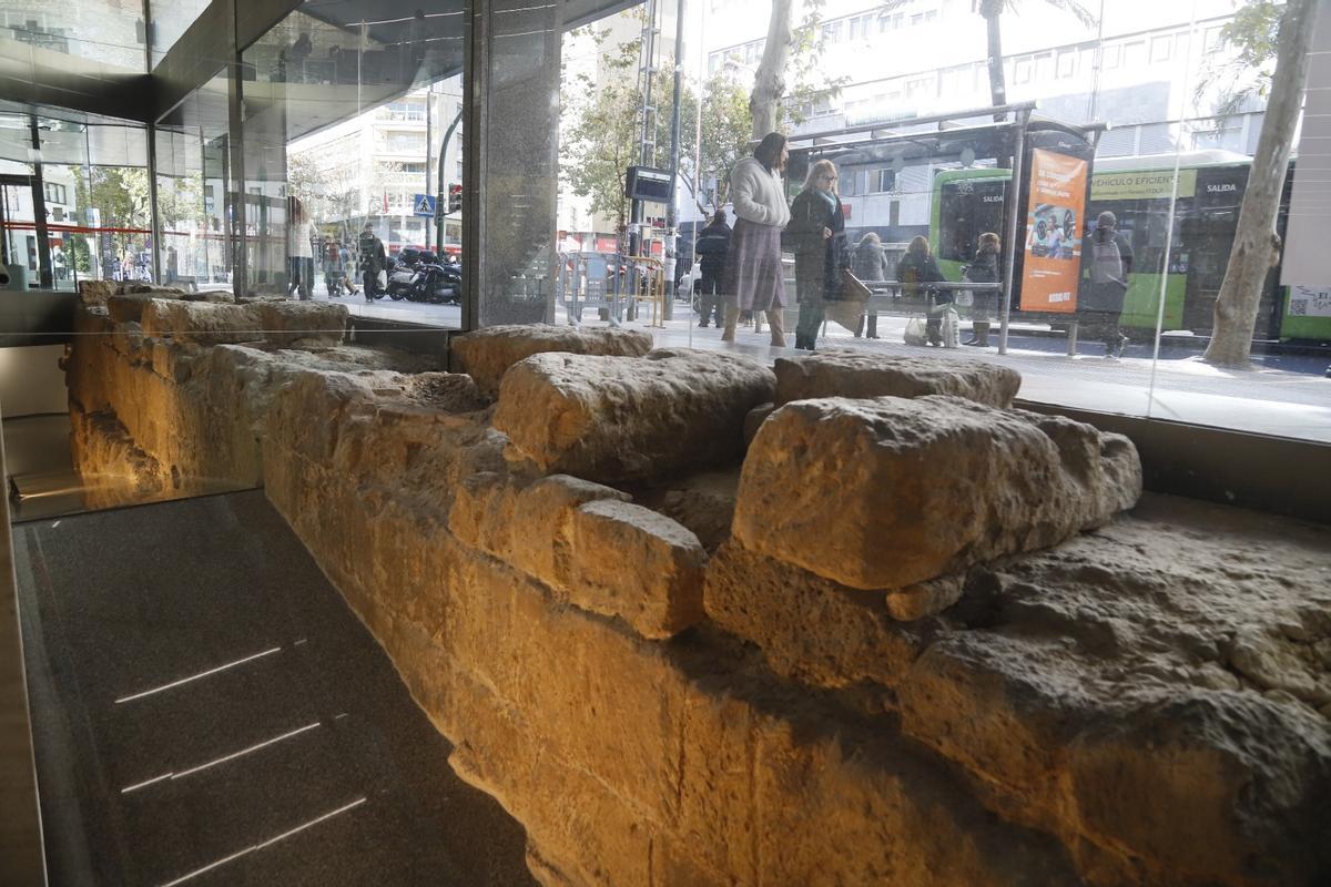 En la sede de Cajasur de Ronda de los Tejares también hay restos.