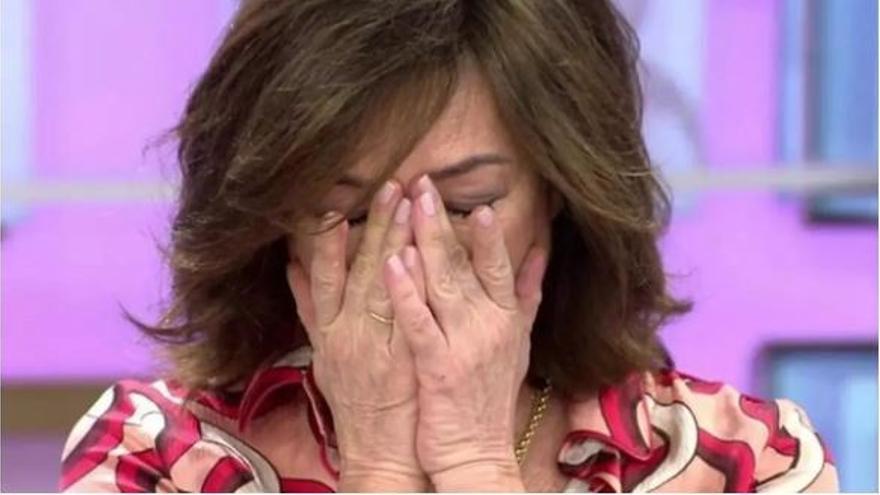 Ana Rosa se derrumba e interrumpe su programa tras el inesperado fallecimiento de un miembro del equipo: "Trabajaba de auxiliar de plató"