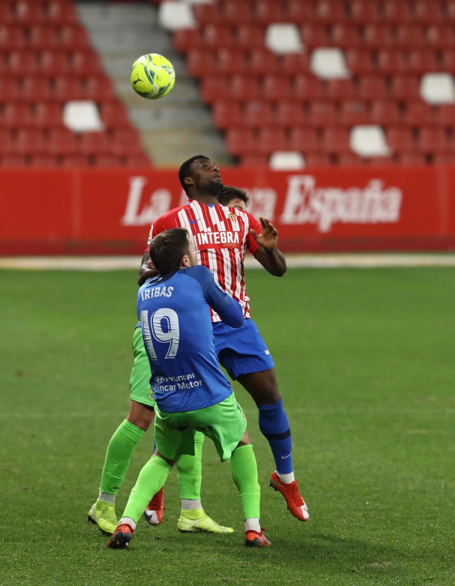 El Sporting-Fuenlabrada, en imágenes