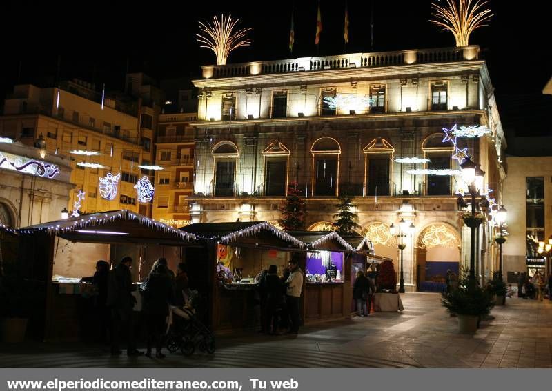 GALERÍA DE FOTOS -- El mercado de Navidad, protagonista en la Plaza Mayor