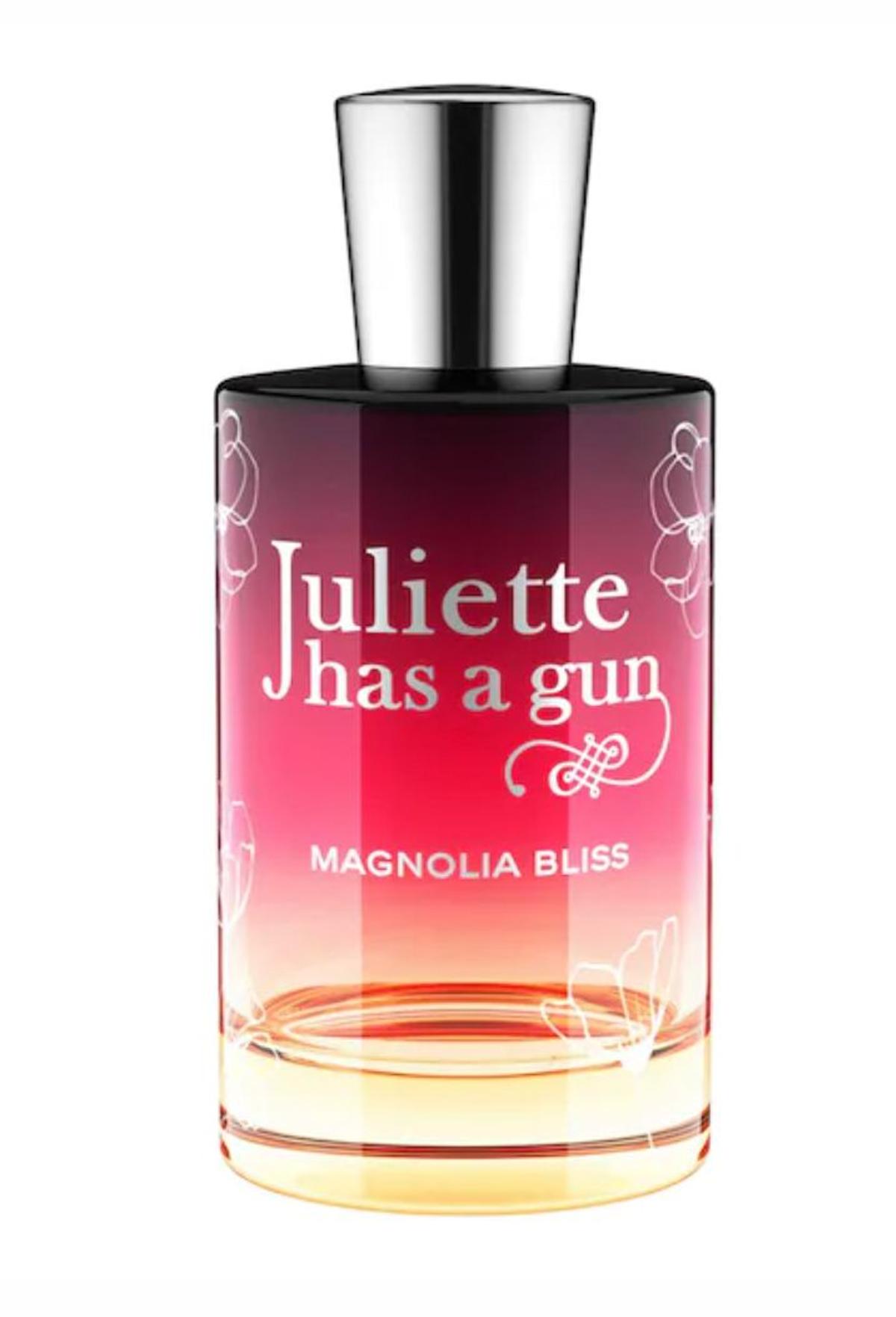 Magnolia Bliss de Juliette has a gun