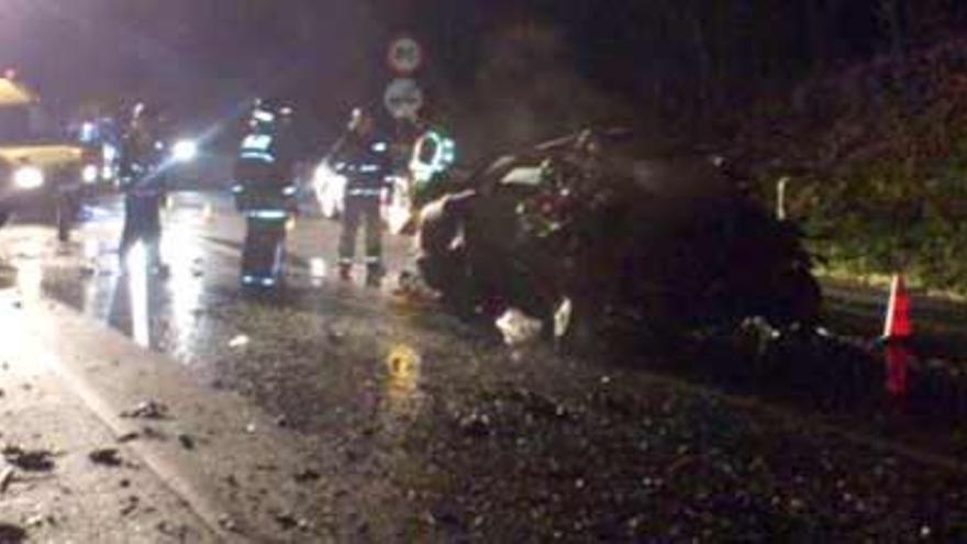 Tres muertos en un accidente de tráfico en Piloña