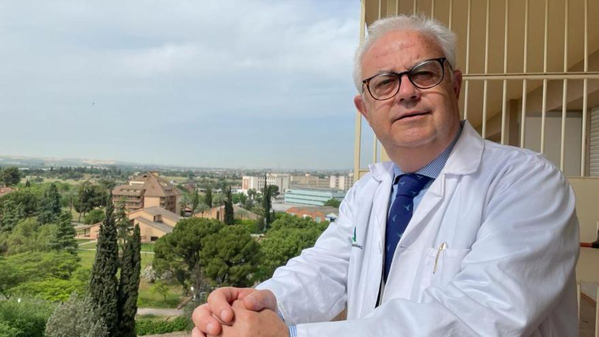 El jefe de Enfermedades Infecciosas del hospital Reina Sofía, Julián de la Torre.