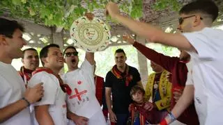La Filà Maseros conquista la olleta en un Mig Any histórico para Alcoy