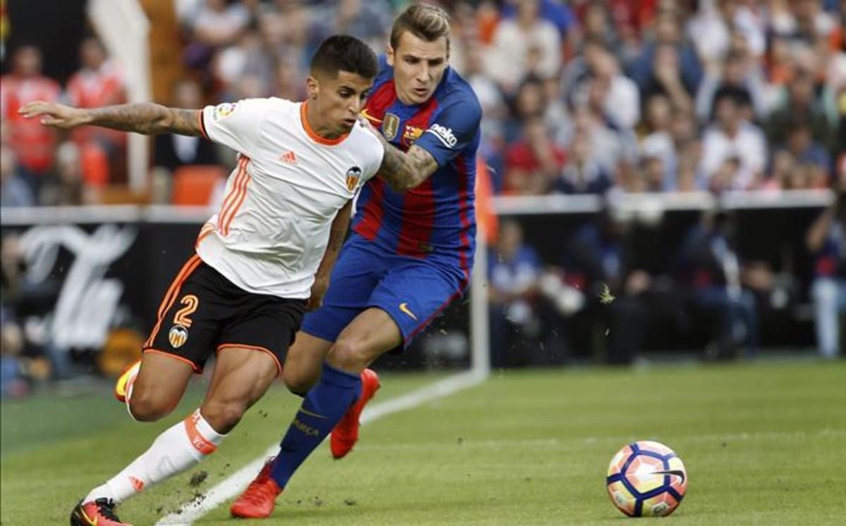 Cancelo vuelve a estar en la órbita del Barça