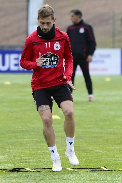 Los jugadores aumentan el ritmo en una nueva sesión para preparar la visita del Extremadura UD el próximo domingo a Riazor.