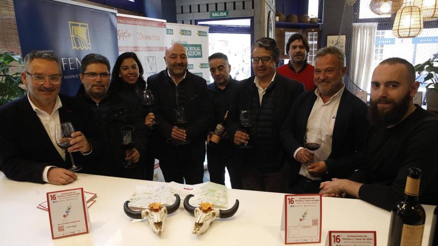 En imágenes: Así fue la inauguración de &quot;Gijón de pinchos&quot; en la taberna Alalunga