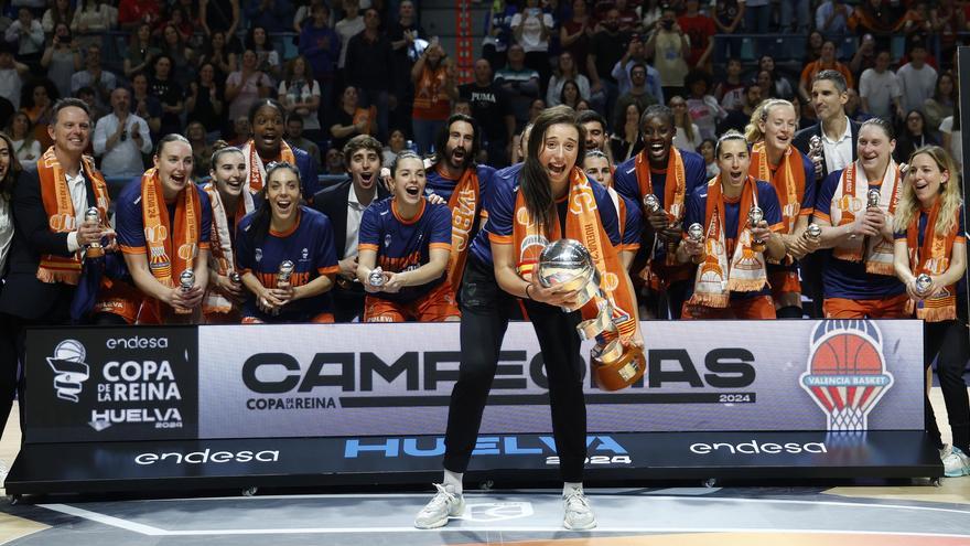 Así ha sido la fiesta de las campeonas: Las fotos de la celebración