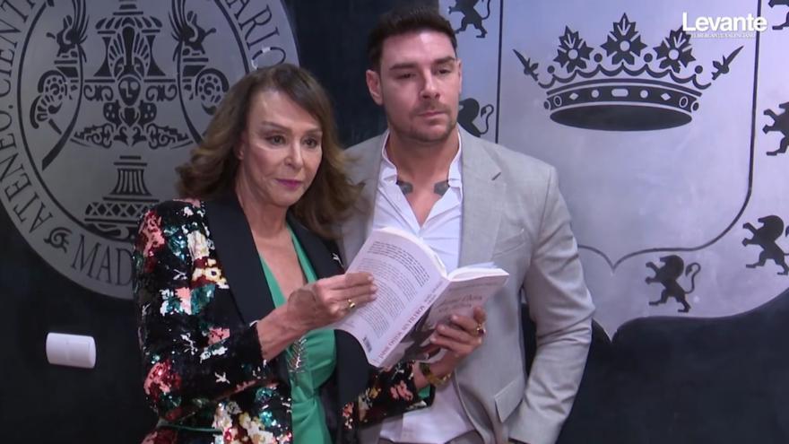 Mari Ángeles Grajal presenta la biografía de Jaime Ostos y revela la reacción de Casa Real