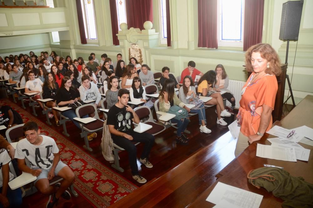 Vuela a las aulas en los institutos gallegos